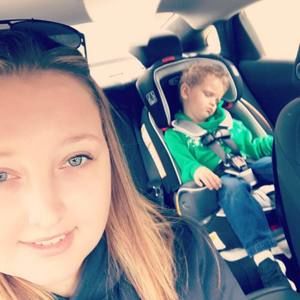 Meet your Posher, Nicole